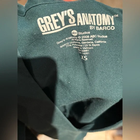 Scrub set - Picture 3 of 6